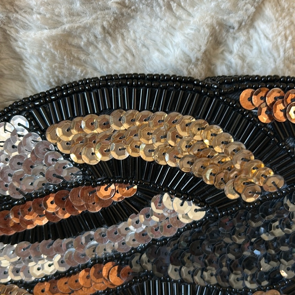 Vintage 1980s Black Beaded sequin evening bag with cord shoulder strap. - Picture 5 of 8